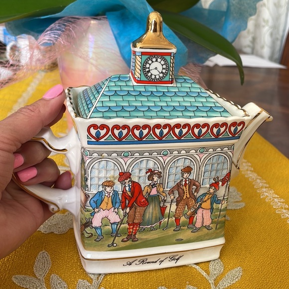 Windsor "A Round of Golf" Ceramic Teapot Collectible - Picture 10 of 11